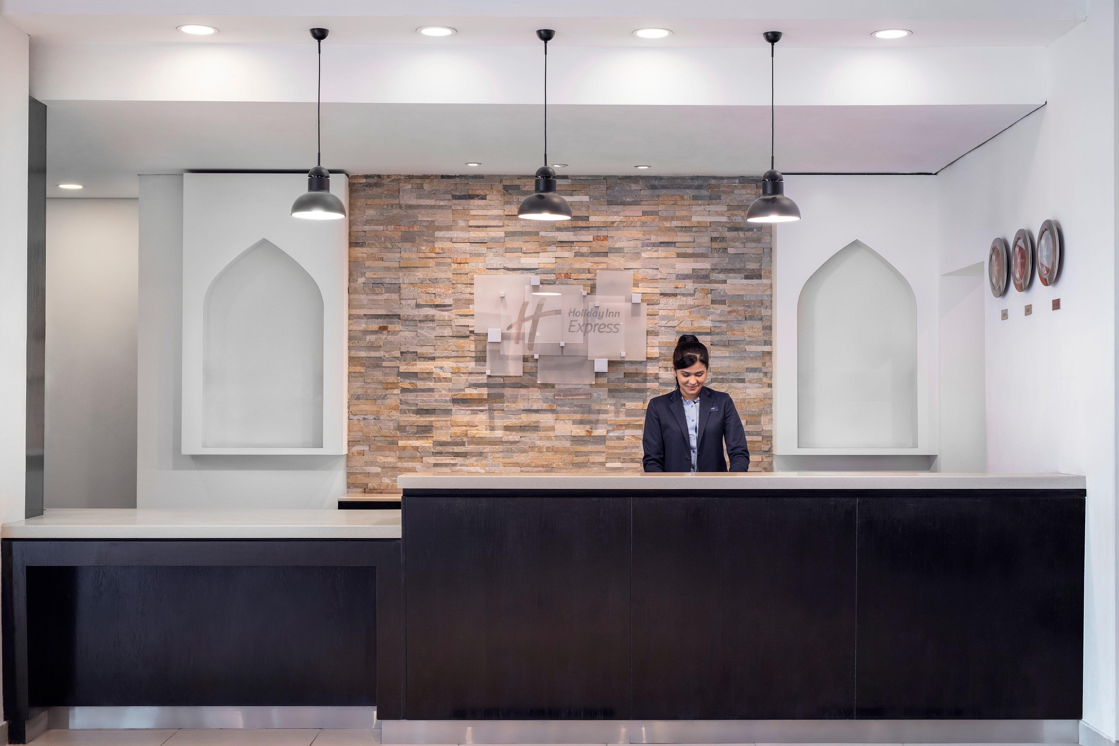 Express Dubai, Jumeirah By Ihg Otel 3*