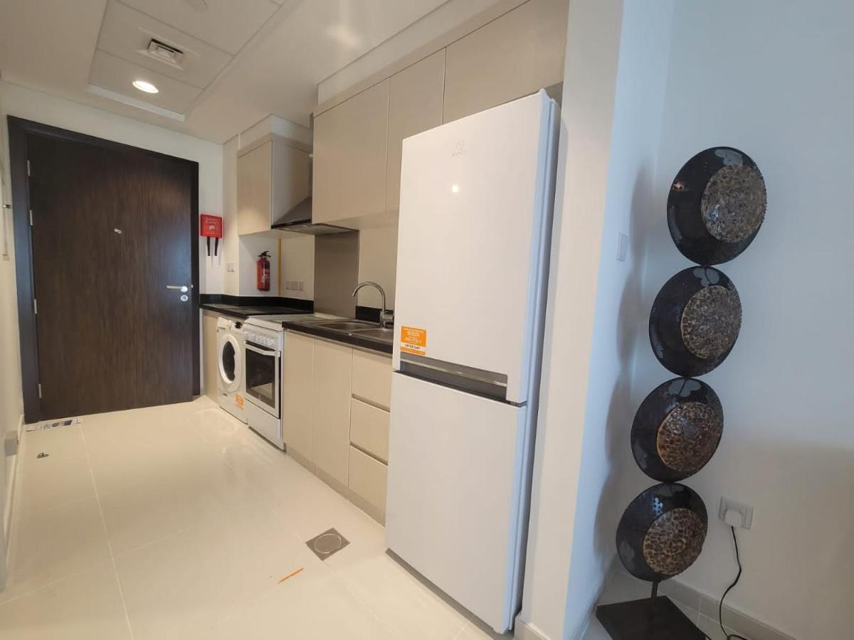 Heaven Escape Surrounded By Stunning Golf View High Floor -netflix-gym-pool -perfect Vacations Apartment Dubai