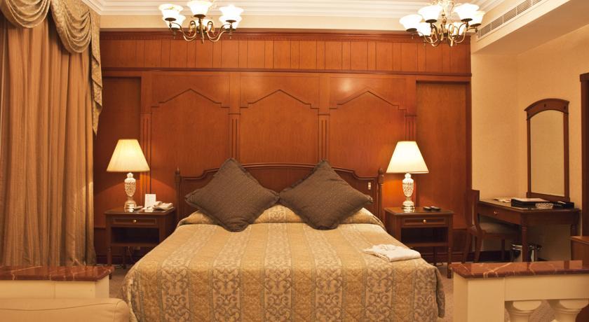 Regent Palace Hotel 4*