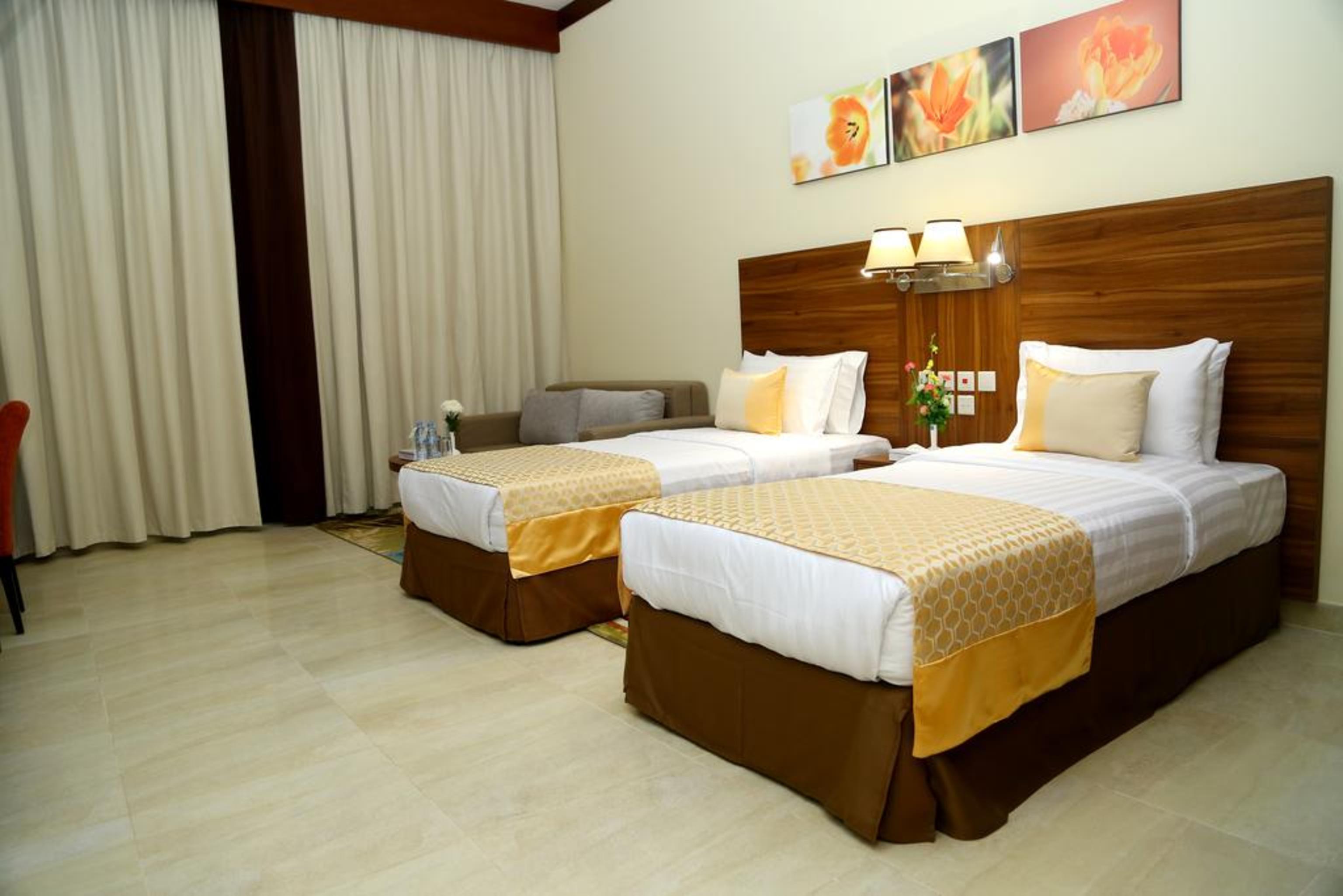 Tulip Al Barsha 4*
