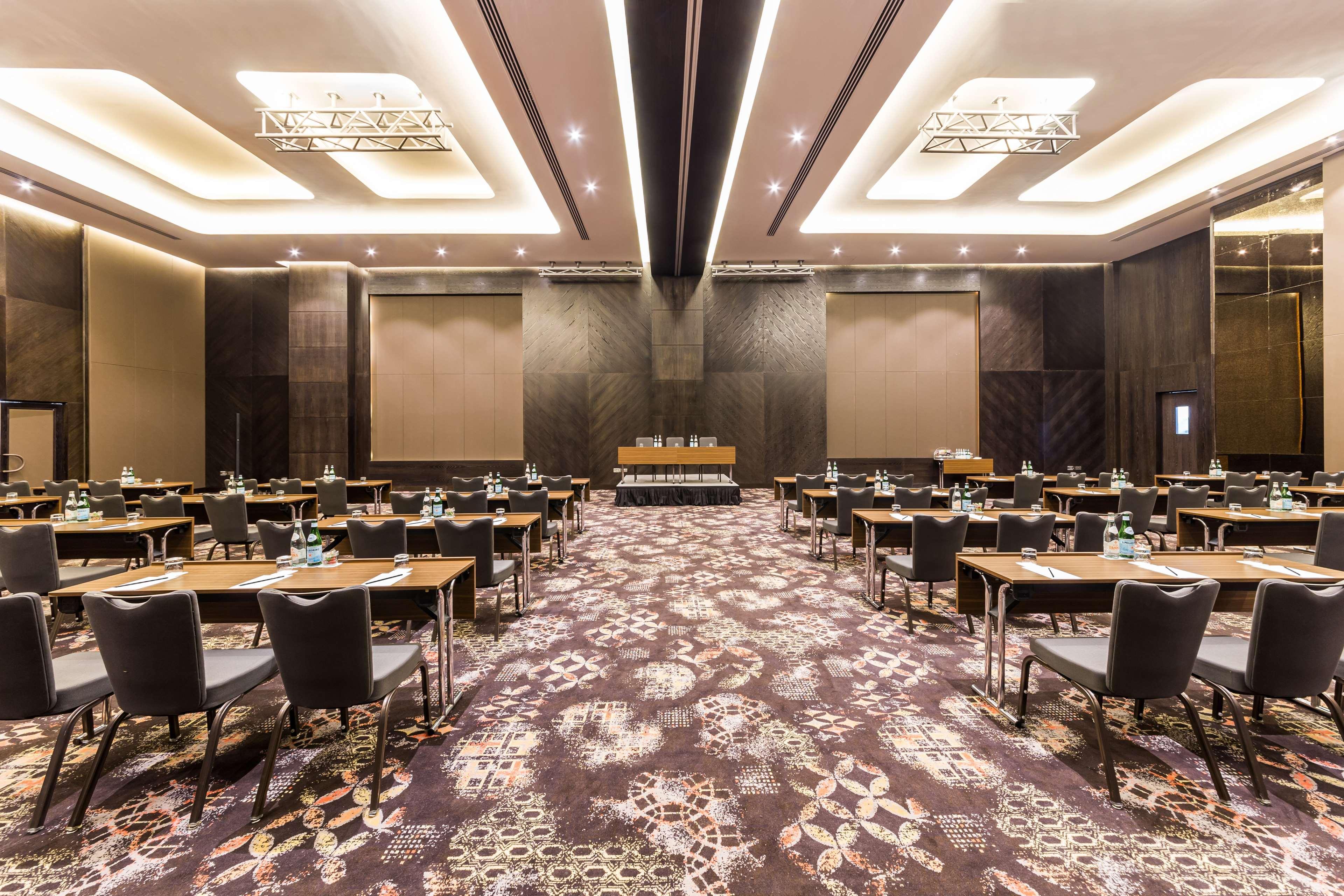 Hotel Radisson Blu Hotel, Canal View Dubai