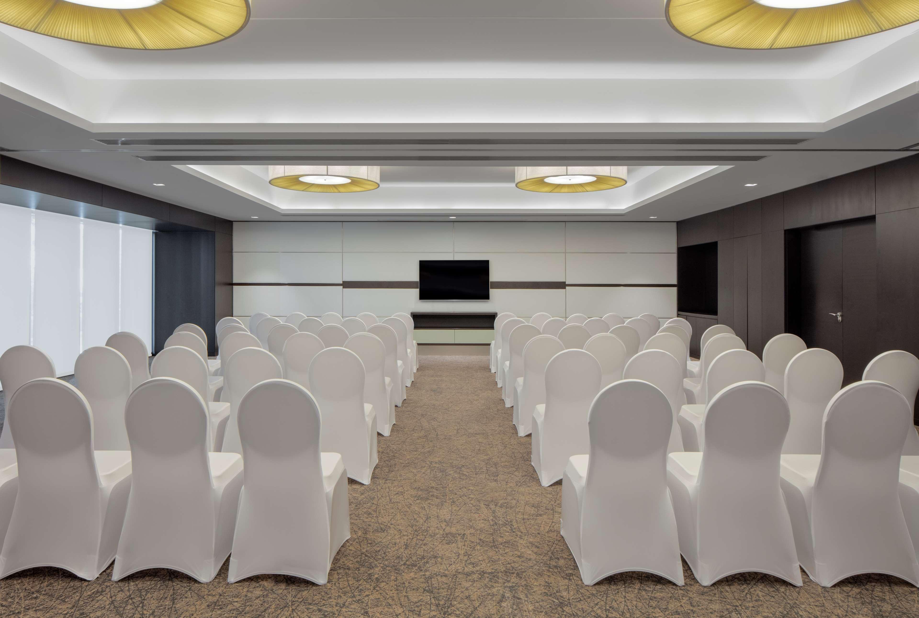 Hyatt Place Jumeirah Hotel Dubai