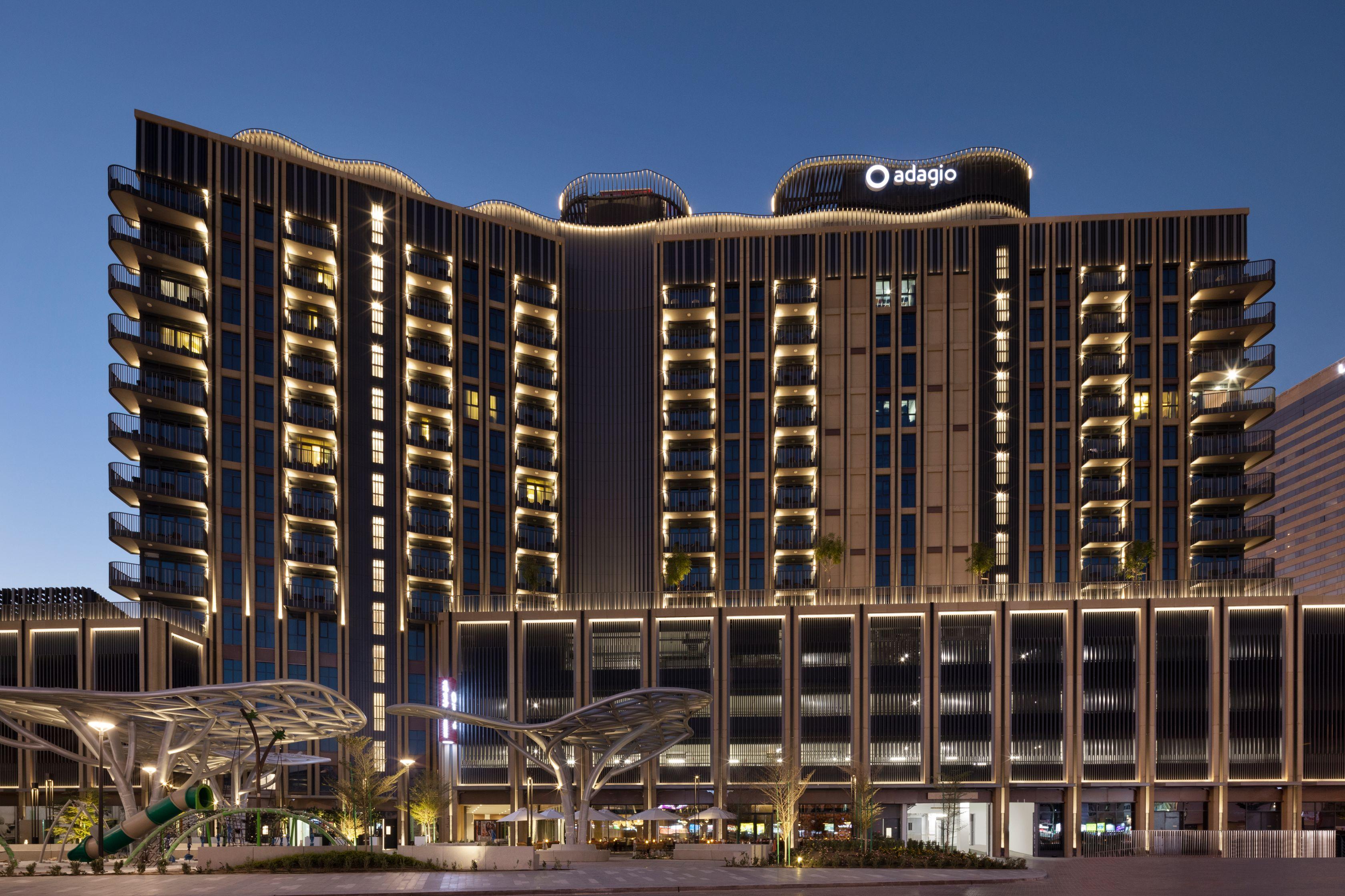 Adagio Deira Aparthotel 4*