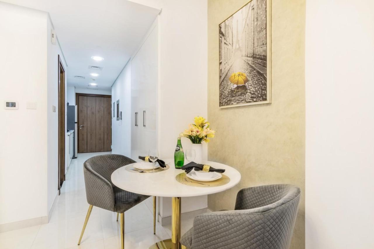 The Smart Concierge - Waves By Kasco Apartment *