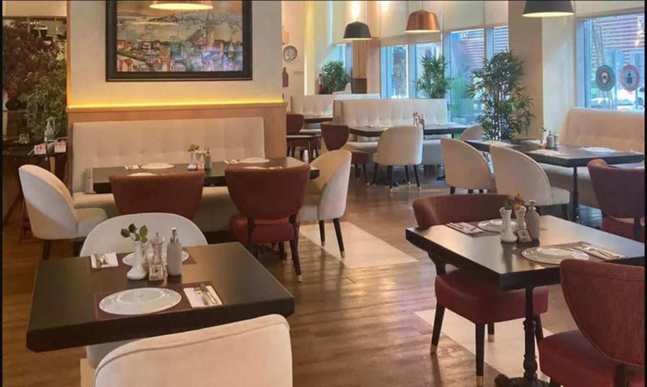Daire Entire Private Self Catered Marina Dubai
