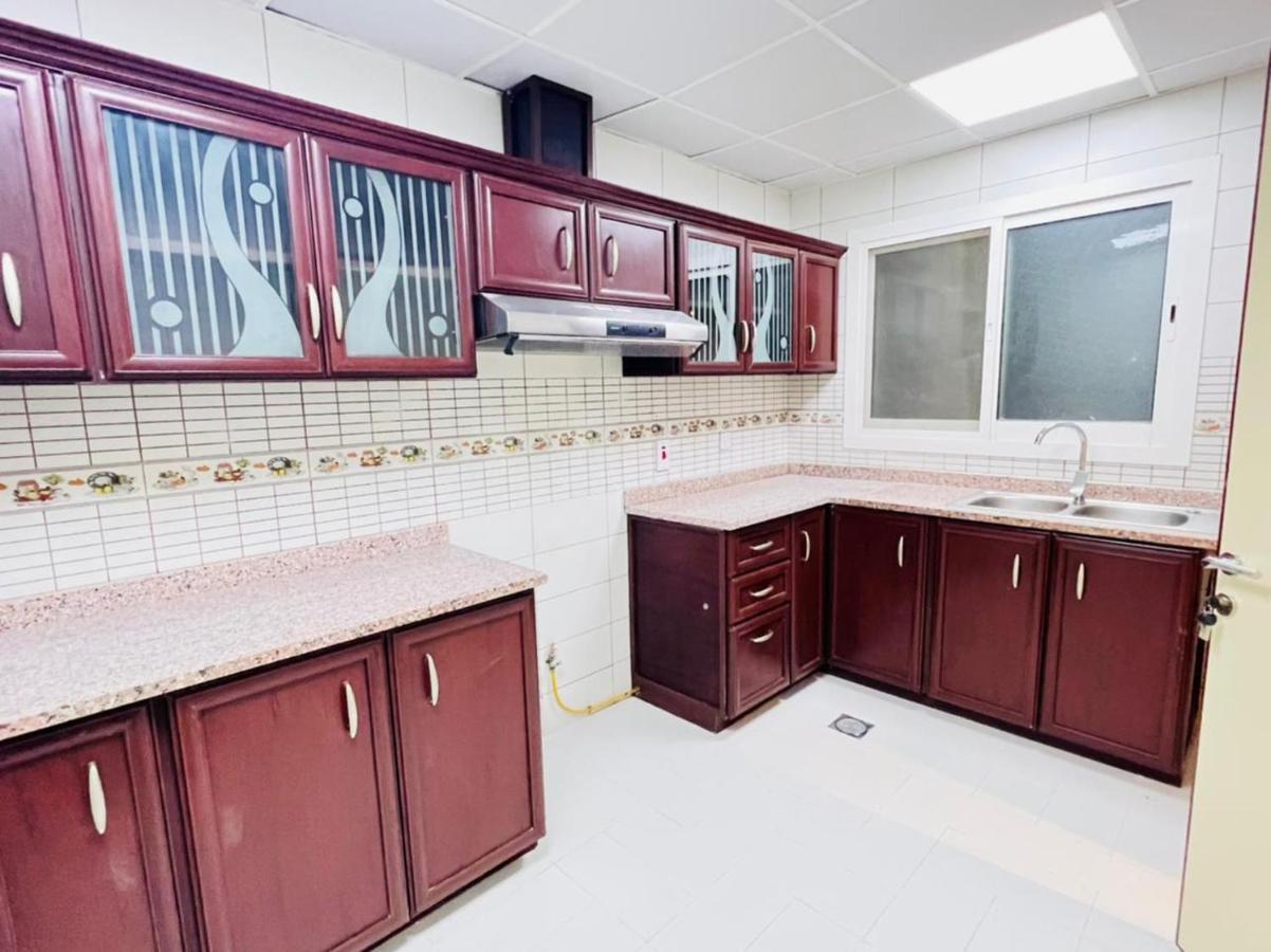 Apartment Spacious 2 Bedroom With Maid For Families