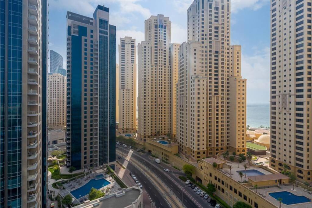 Rh- Bright & Spacious 1br In Al Sahab Tower, Marina *