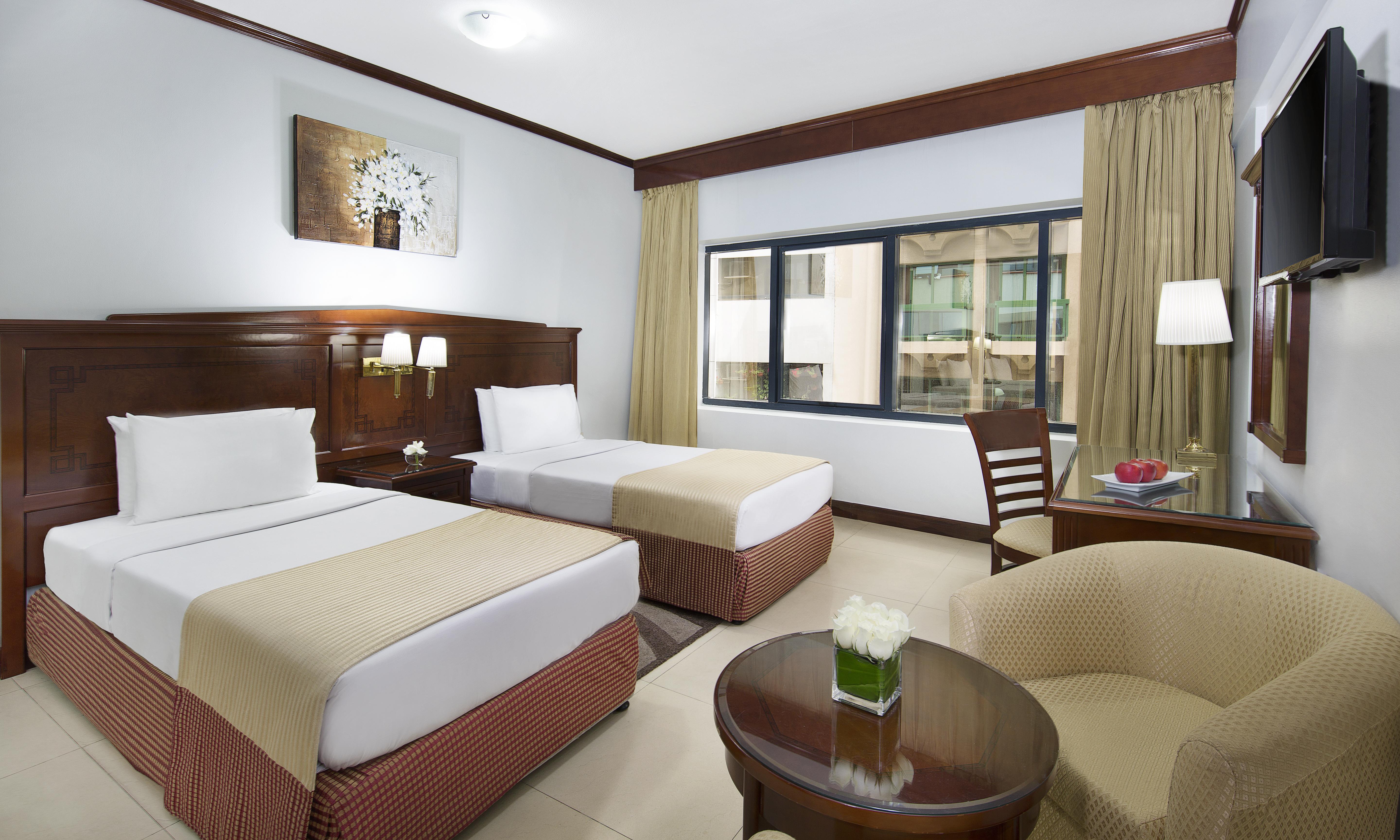 Admiral Plaza Hotel 3*