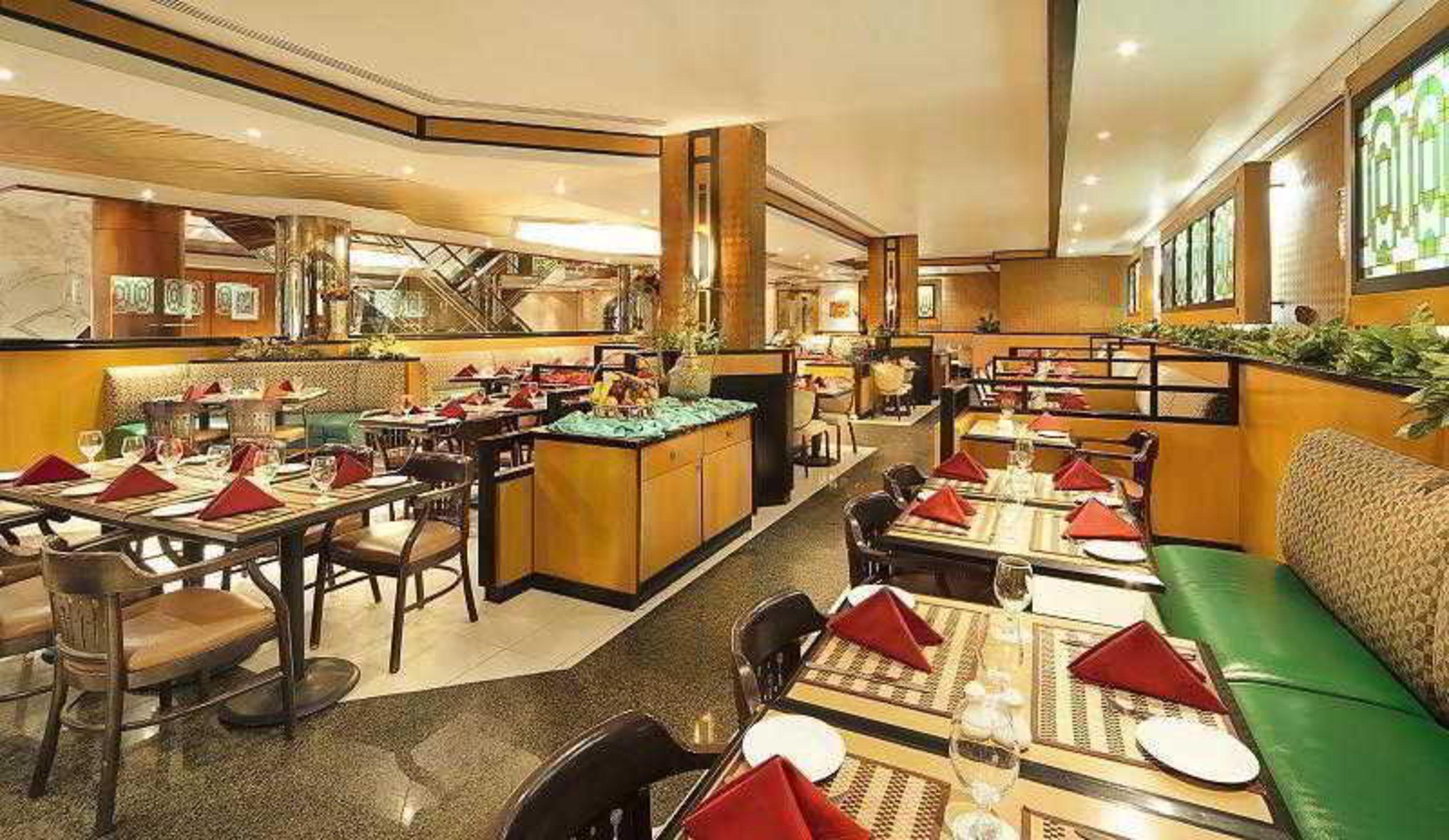 Admiral Plaza Hotel