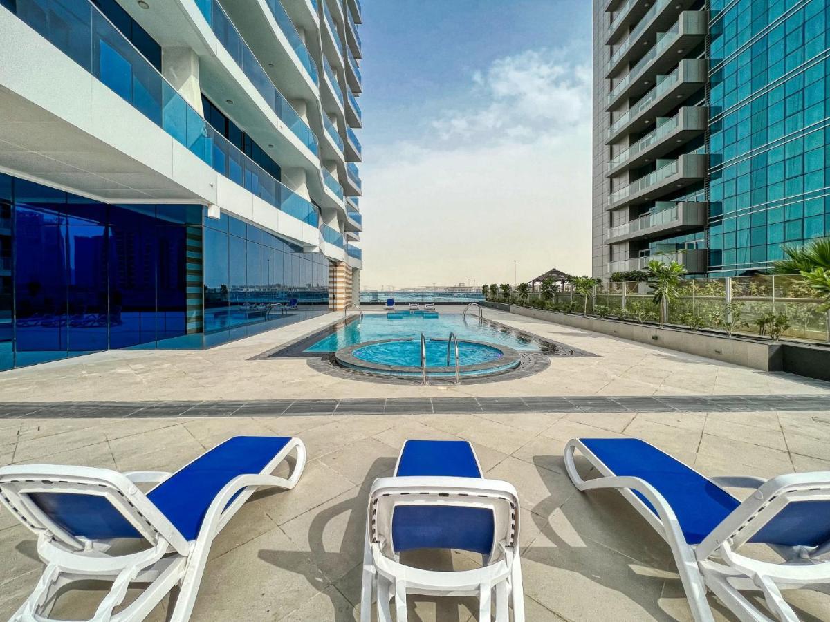 The Smart Concierge - Waves By Kasco Apartment Dubai