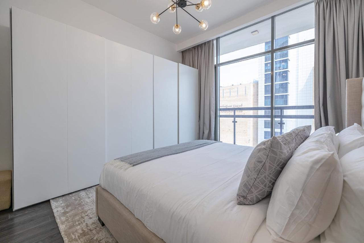 Hashtag - Excellent 1bdr With View In Media Apartment
