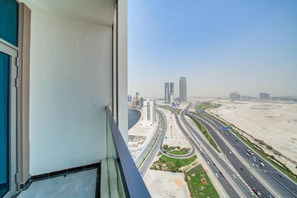 Apartment Lovely In Business Bay