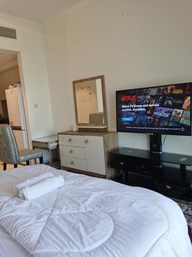 Heaven Escape Surrounded By Stunning Golf View High Floor -netflix-gym-pool -perfect Vacations Apartment
