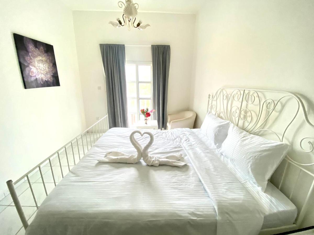 Guest house Comfortable Private In Compound Housing *