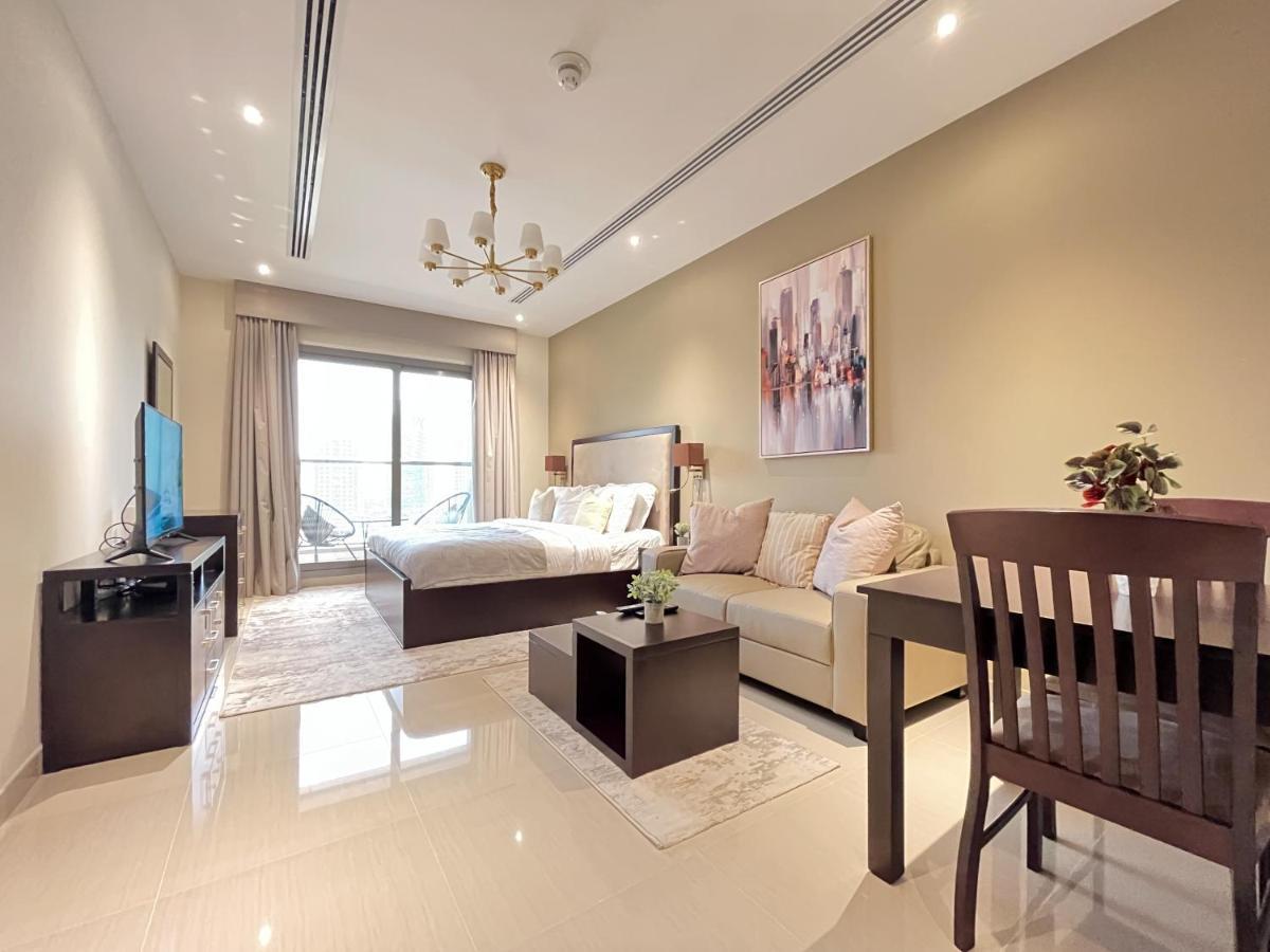 Trophy - Downtown Scape Views Apartment