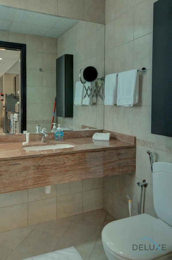 Apartment Modern At Royal Oceanic Jbr By Deluxe Homes