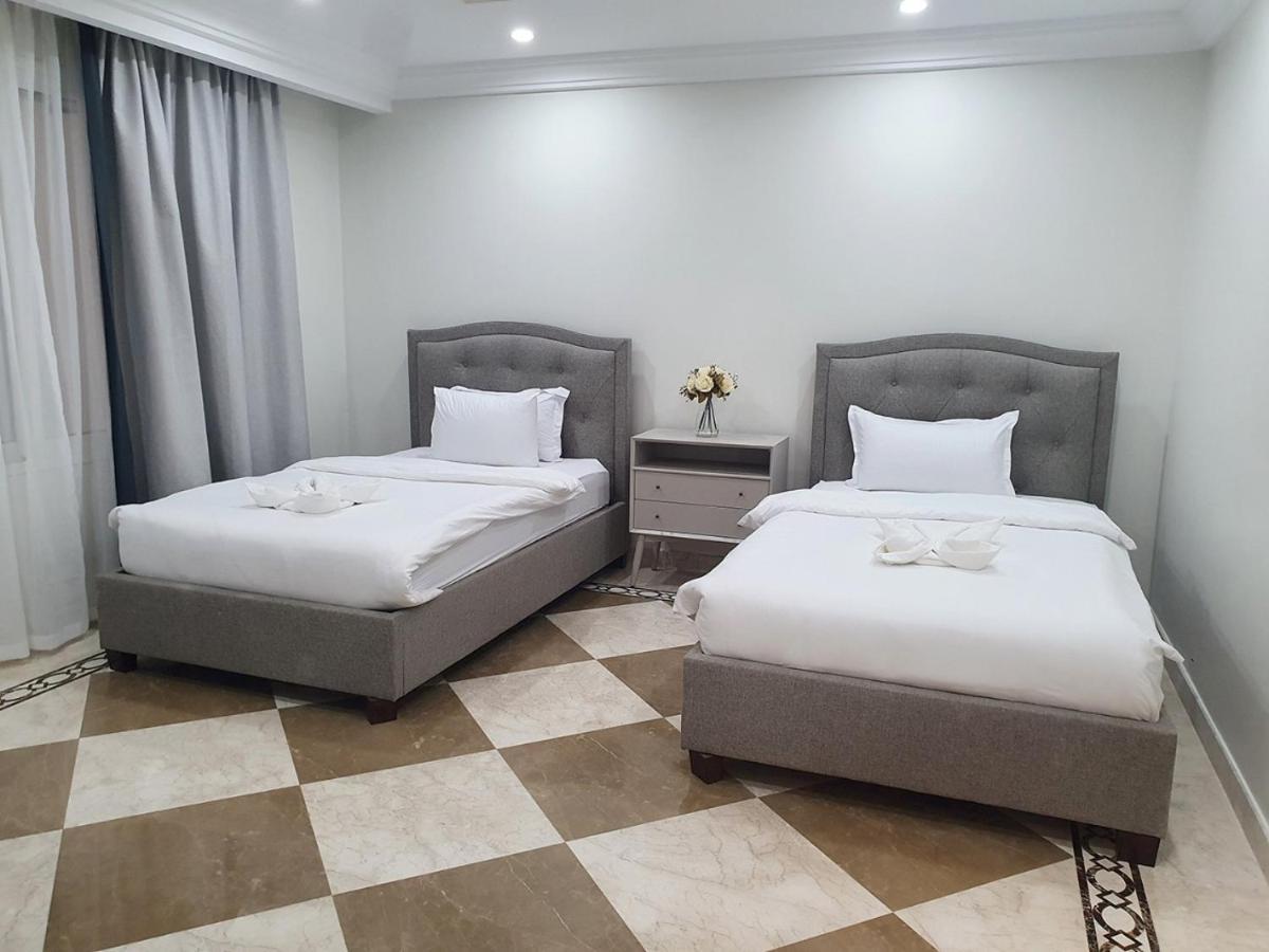 Rare Gem - 5 Bhk Taj Grandeur, Palm Jumeirah Dubai