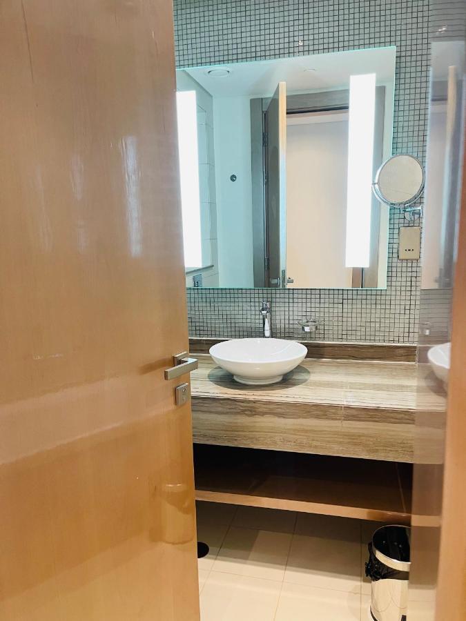 Aparthotel A5801 Paramount 5 Star Luxury 3 Bedroom Close To Burj Khalifa And Mall Dubai