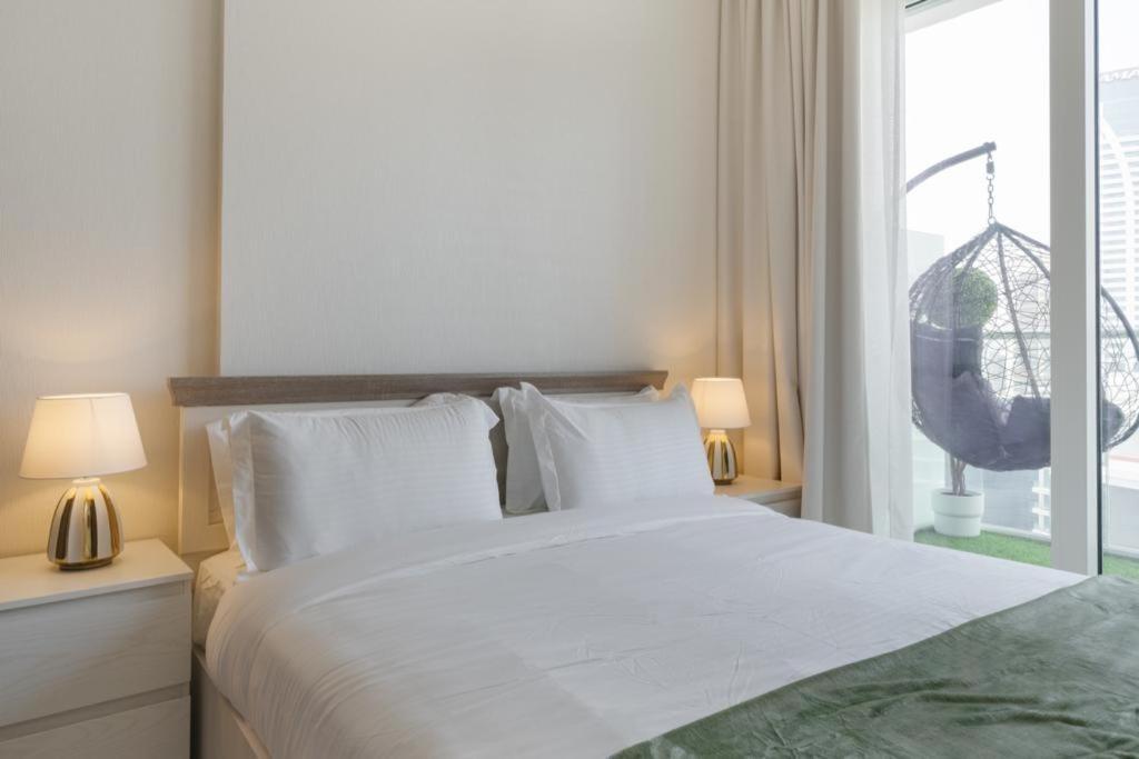 Brand New 1br- Business Bay - Burj Khalifa View Apartamento