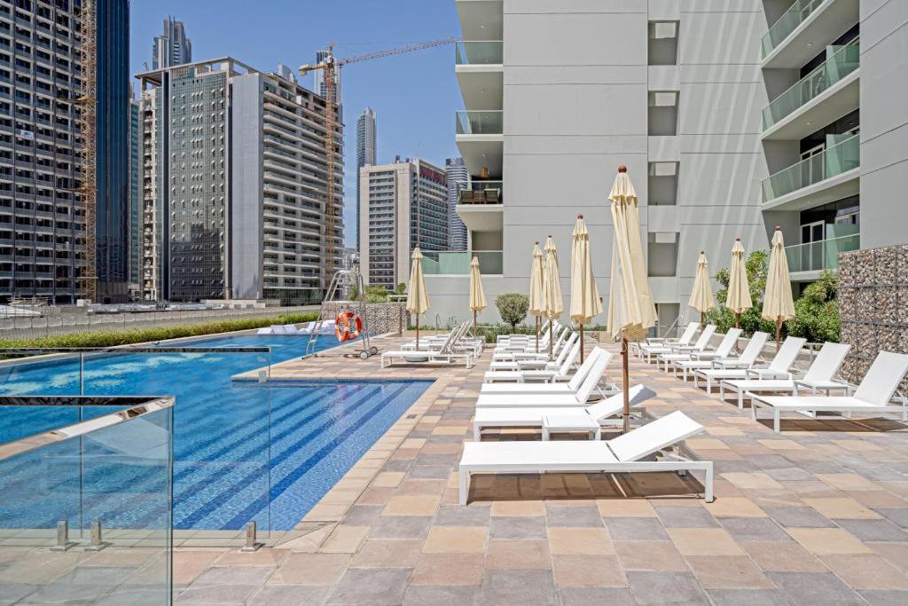 Cozy Brand New 1bd-business Bay- Burj Khalifa View Dubai