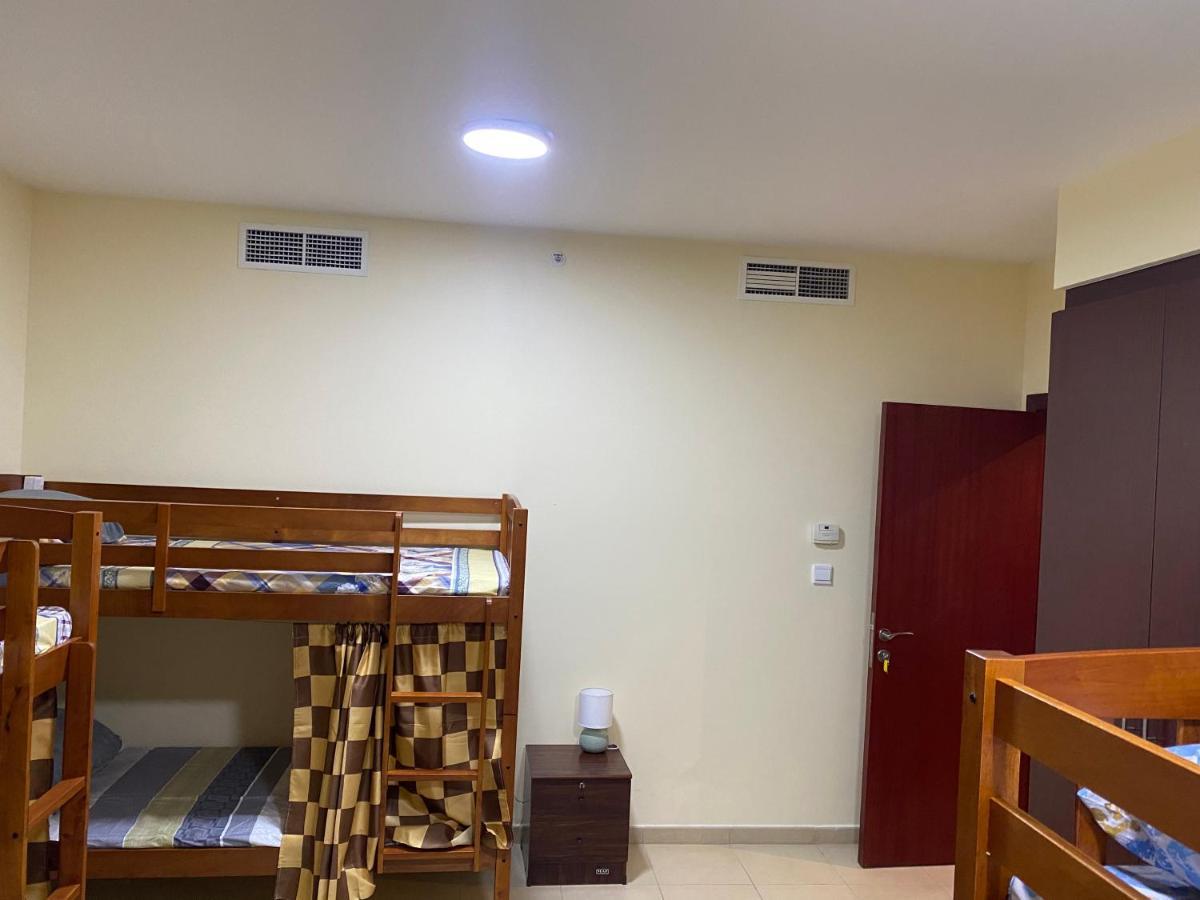 Albergue Delhi Backpackers *