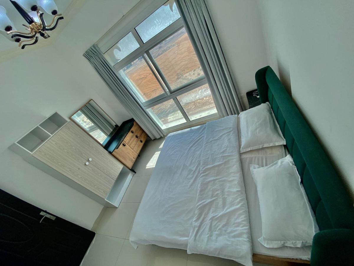 Comfortable And For Rent In Daire Dubai