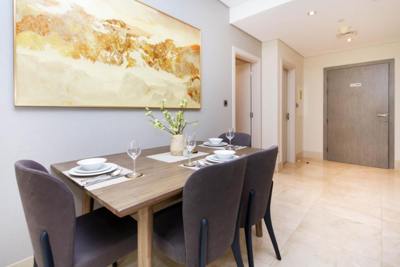 Bespoke Homes - Palm Jumeirah- 2 Bedroom Sea View With Pool & Access, The 8 Apartment Dubai
