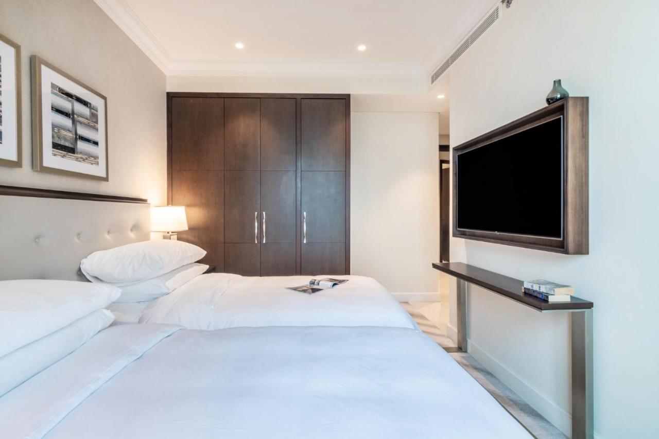 Fv, Luxury - Not Operational Apartment Dubai