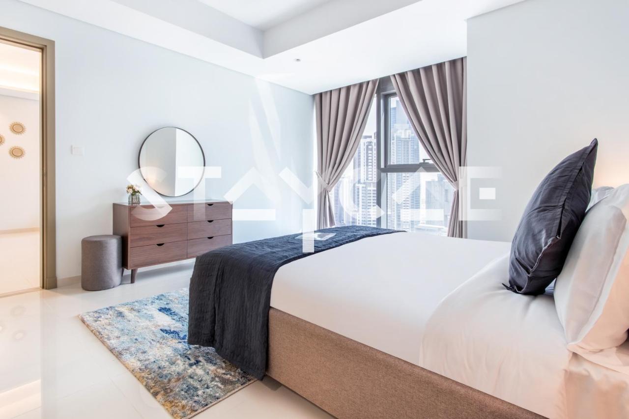 Staycae Homes - Paramount Midtown Apartment Dubai