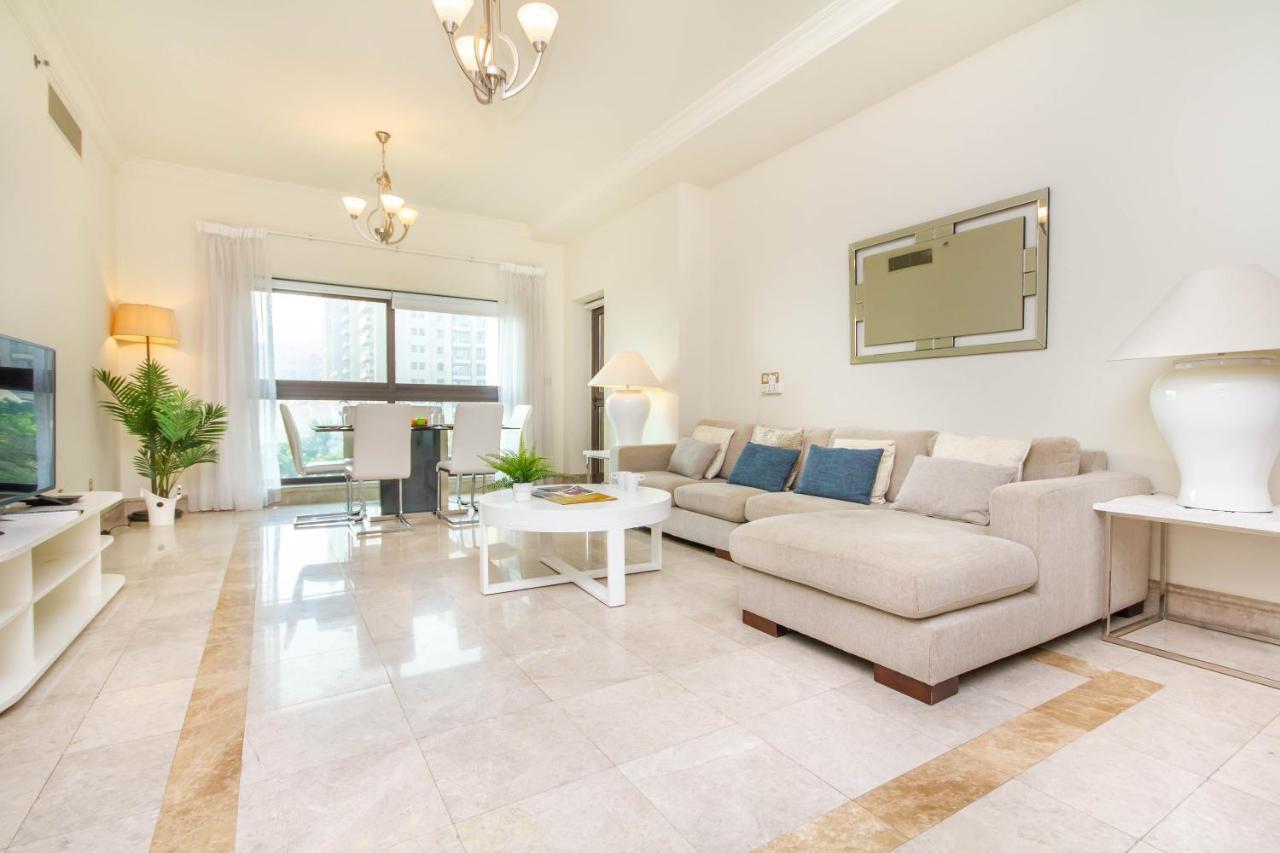 Bespoke Homes - Palm Jumeirah- 2 Bedroom & Pool Access, South Apartment Dubai