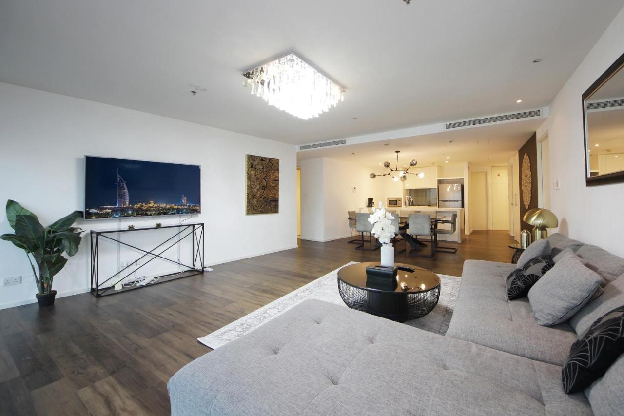 Shh - D1 Tower Apartments