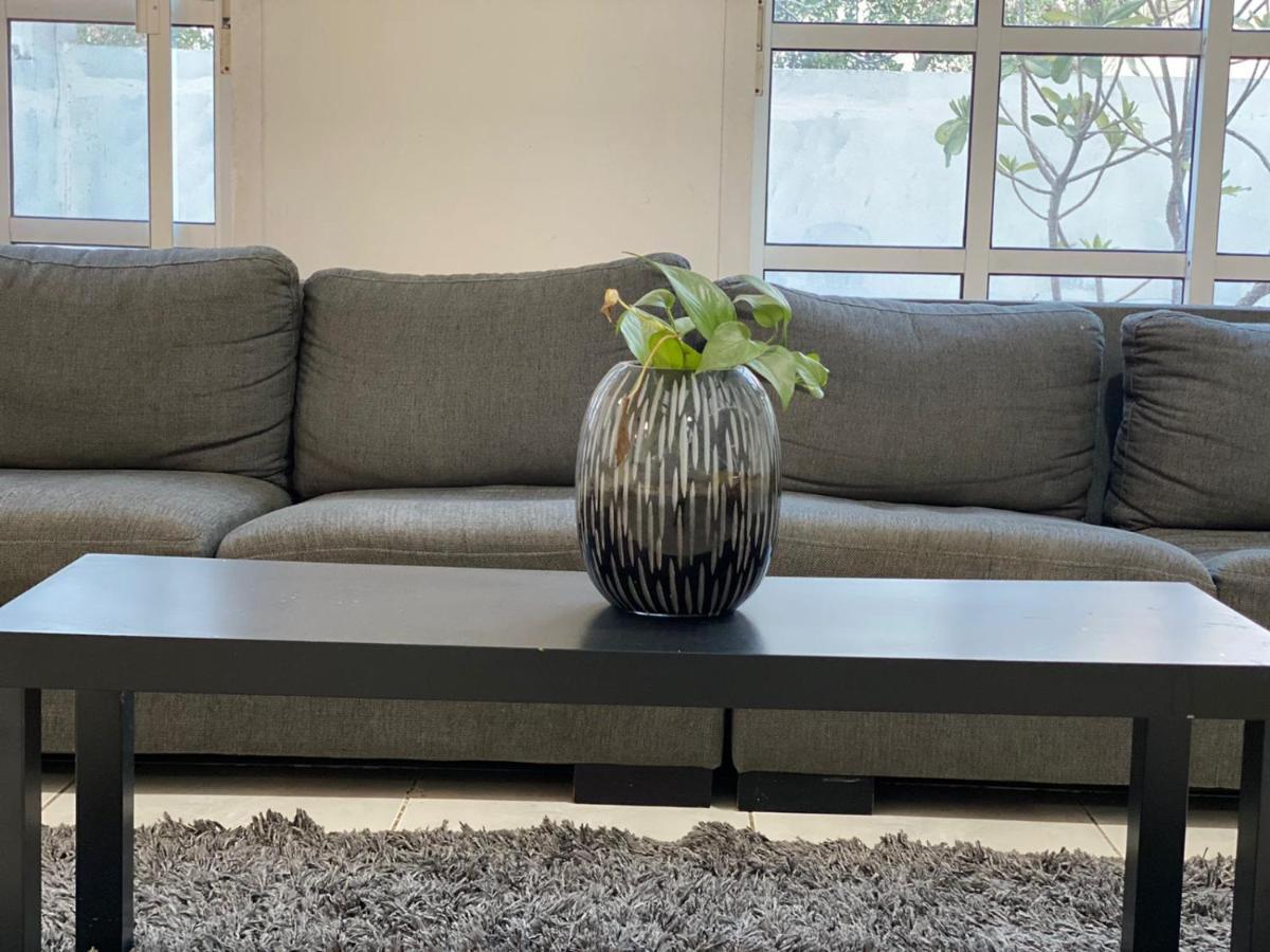 Comfortable Private In Compound Housing Guest house *