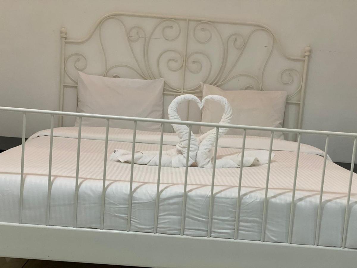 Guest house Comfortable Private In Compound Housing