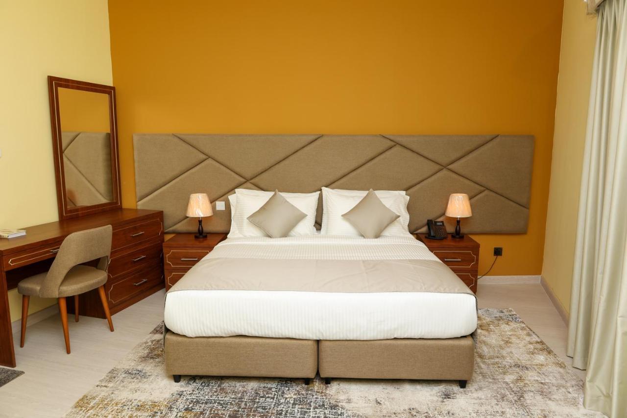 Hotel Grand Marino