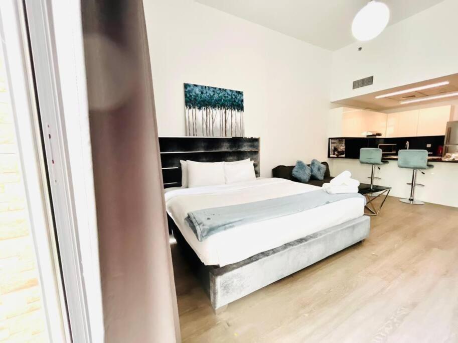 Apartment Modernlux - Lovely In Jvt Next To Park