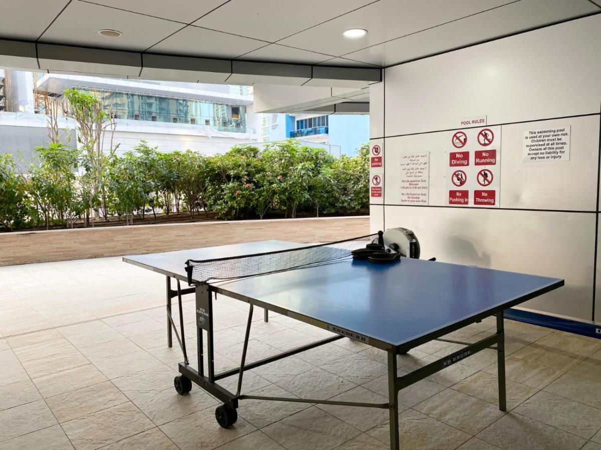 Marina - 5 Bedroom, Feel, Great Amenities *