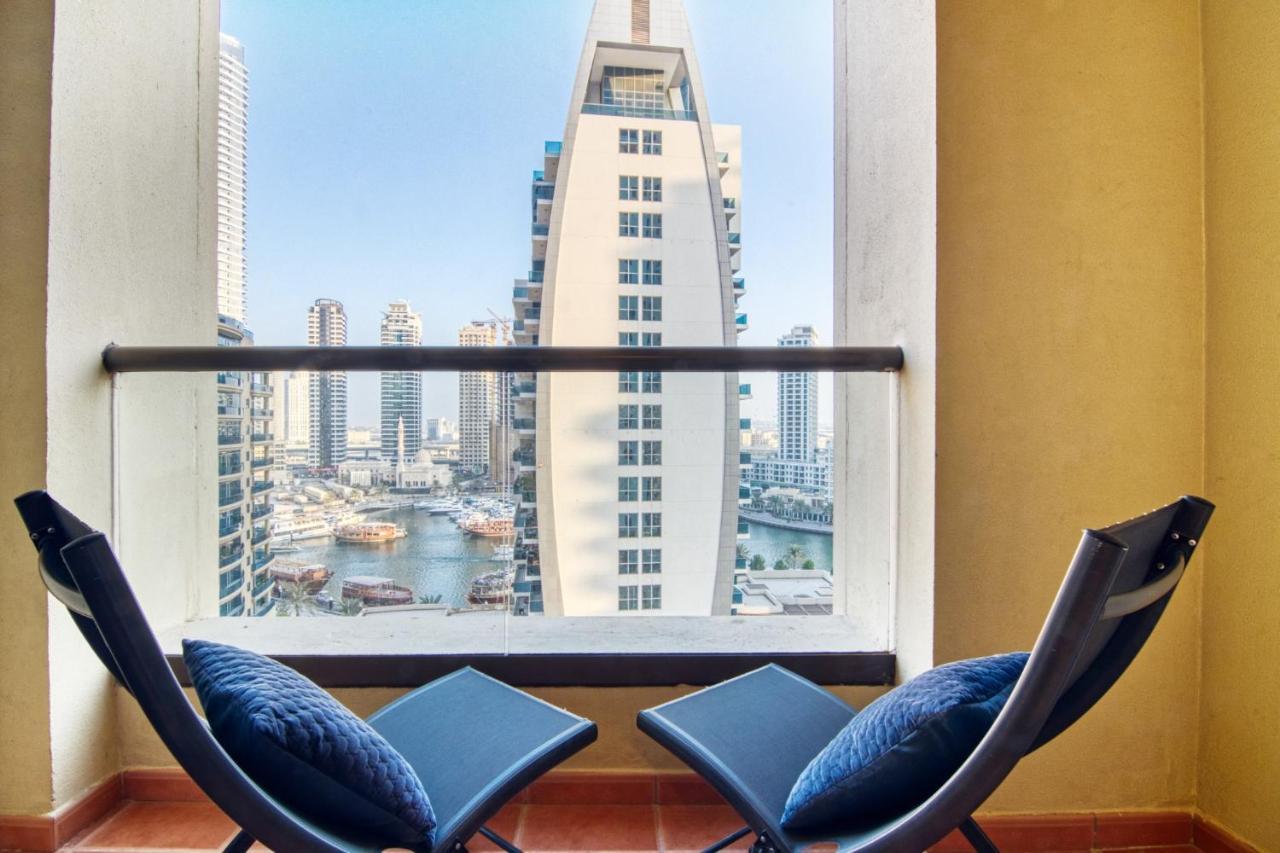 Apartamento Marina View Luxury Condo: Spacious 2bd Steps From Jbr Dubai