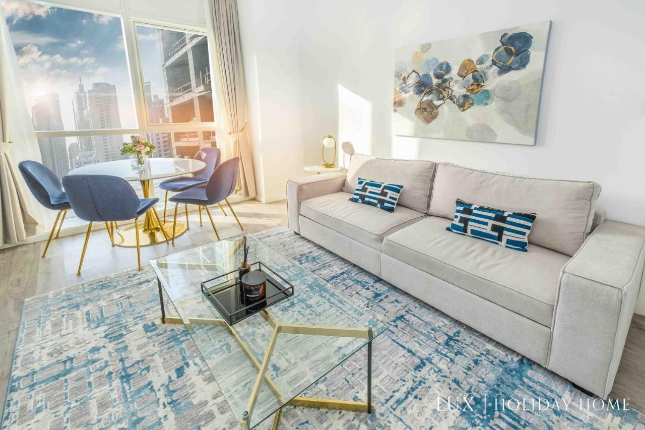 Lux - The Ultimate Lake View