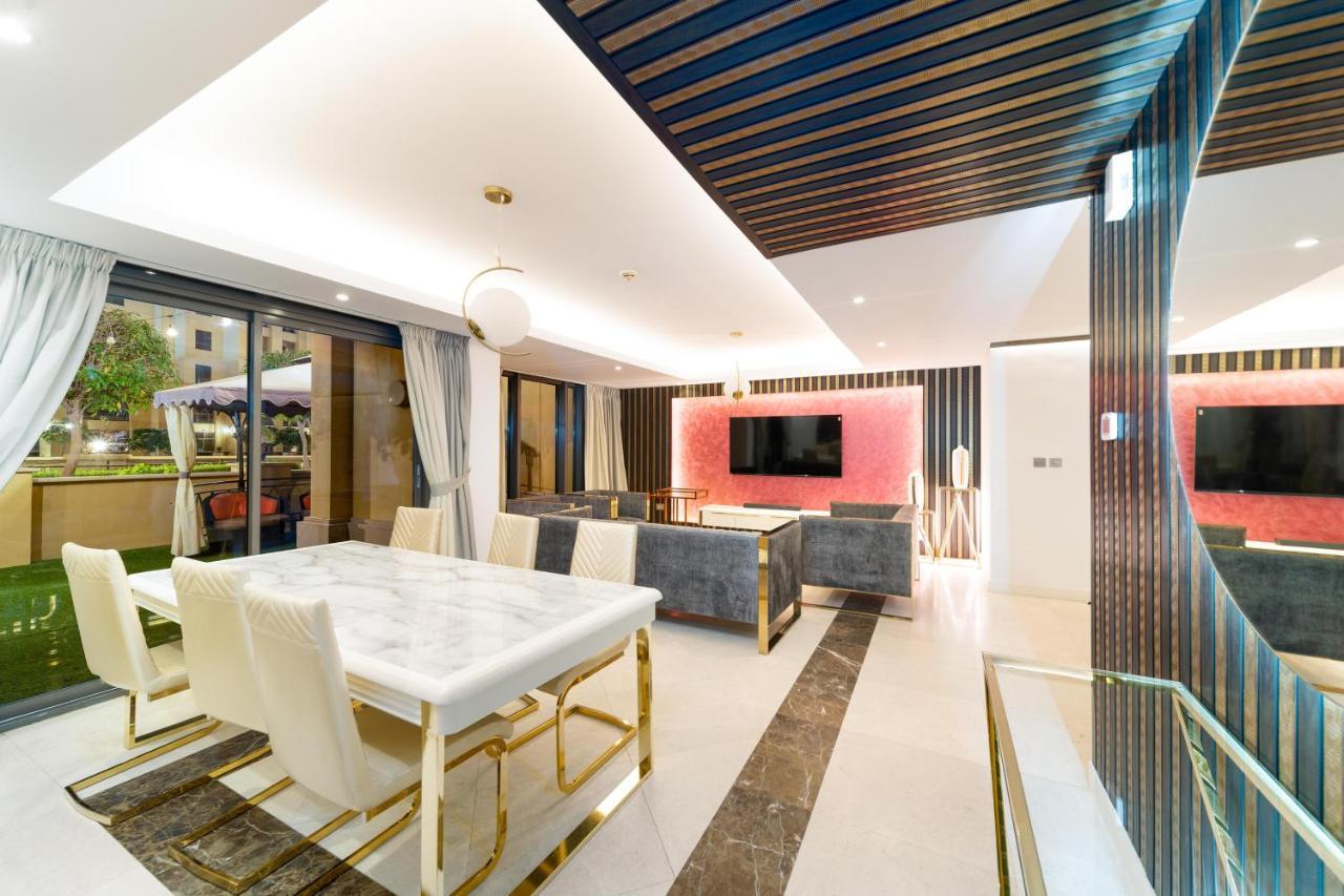Elan 5-bedroom Beach Apartment *