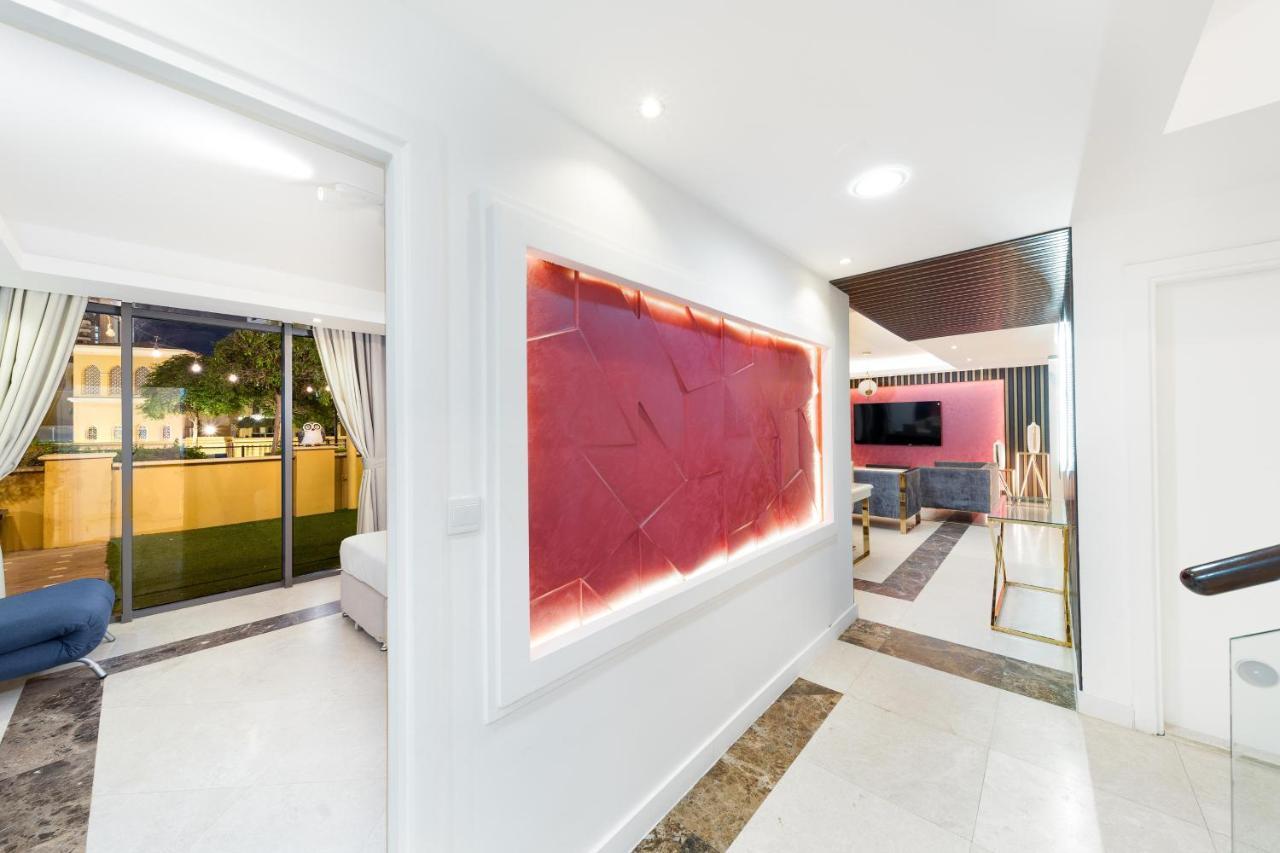 Elan 5-bedroom Beach