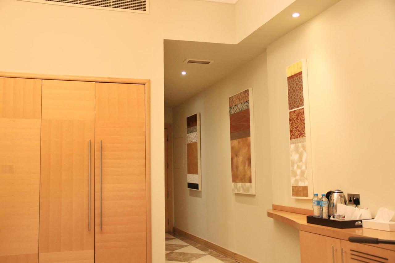 The Leela Otel 4*
