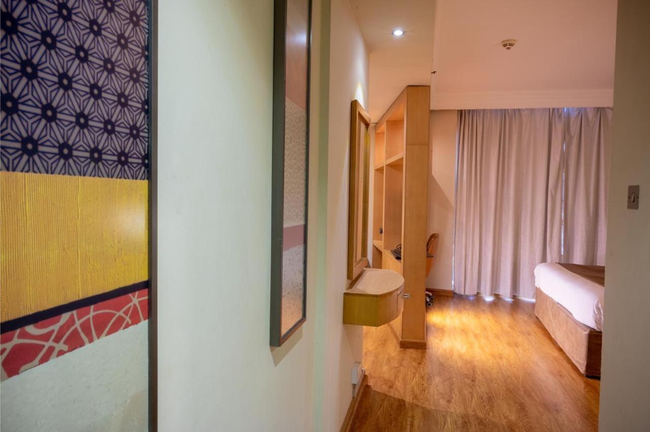 The Leela Hotel 4*