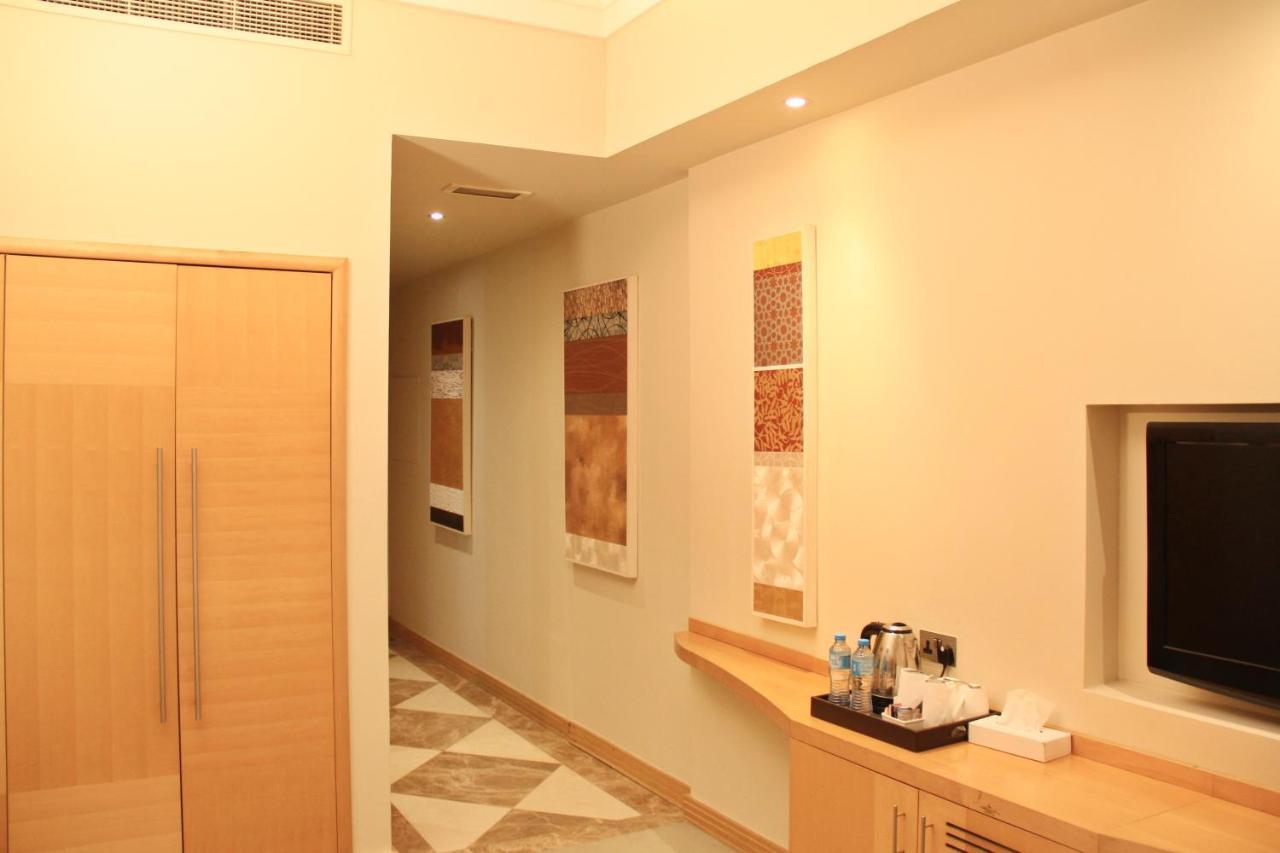 Hotel The Leela 4*