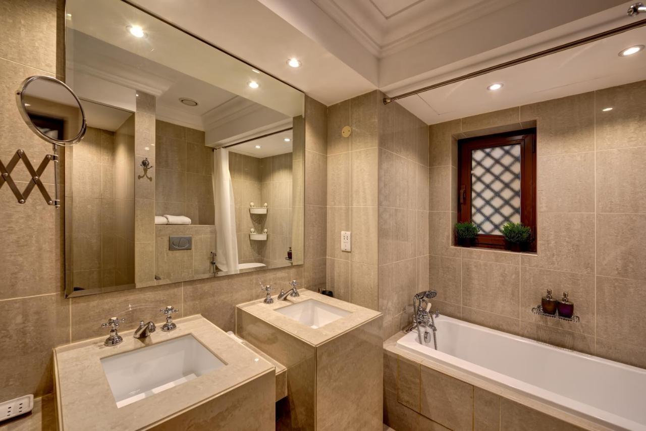 Daire Durrani Homes - Heaven On Earth *