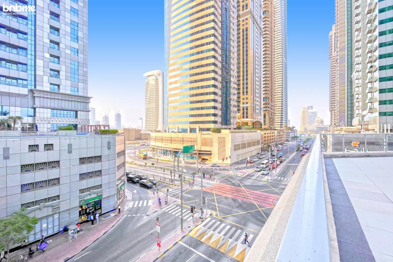 Bnbmehomes - Experience Luxurious Sky High Marina Living - 8044 Apartment Dubai