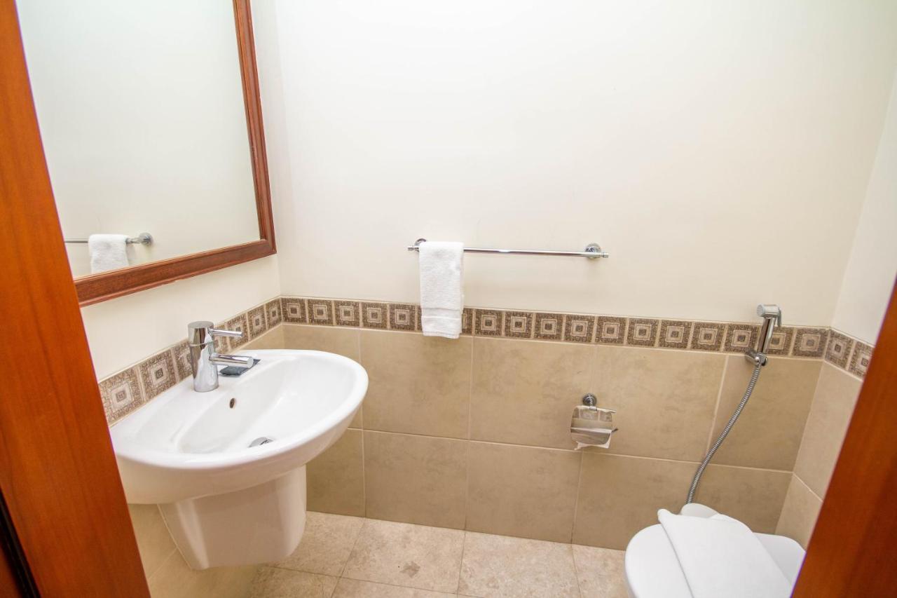 Apartment Bespoke Homes - Palm Jumeirah- 2 Bedroom & Pool Access, South