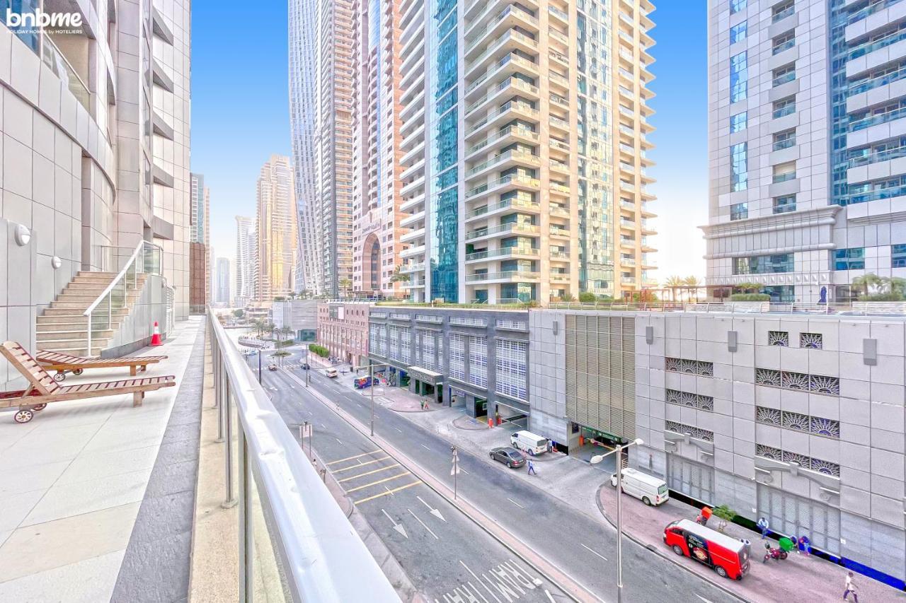 Bnbmehomes - Experience Luxurious Sky High Marina Living - 8044 Dubai