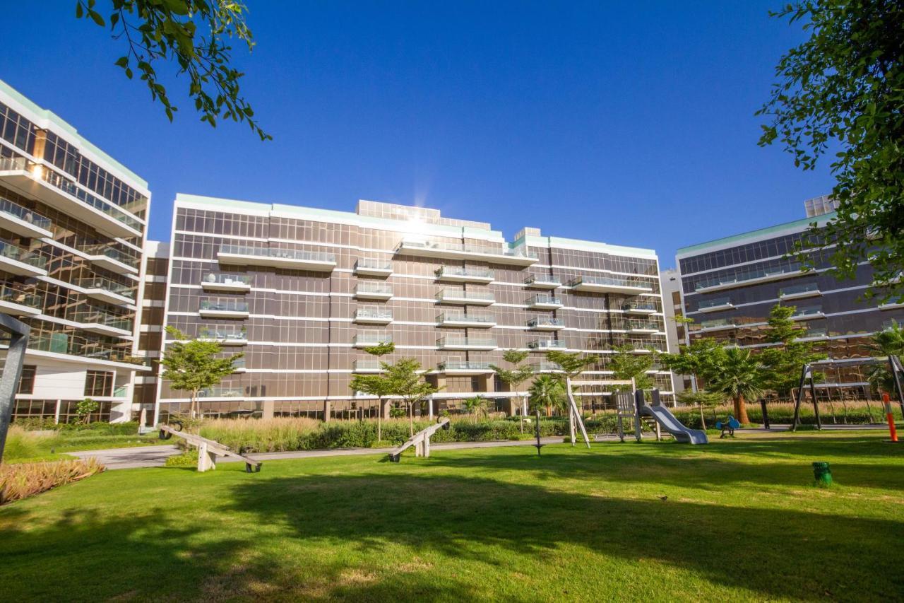 Bespoke Homes - Palm Jumeirah- 2 Bedroom Sea View With Pool & Access, The 8 Dubai