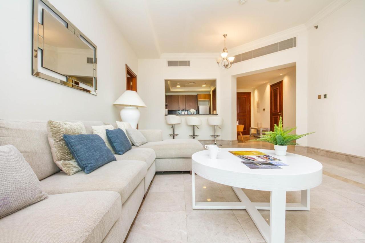 Bespoke Homes - Palm Jumeirah- 2 Bedroom & Pool Access, South *