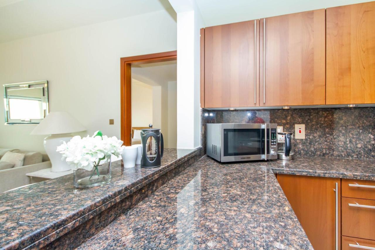 Bespoke Homes - Palm Jumeirah- 2 Bedroom & Pool Access, South *